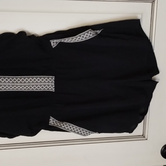 Bcx Black Halter Romper Embroidered Front & Pockets Size Large - Picture 3 of 9